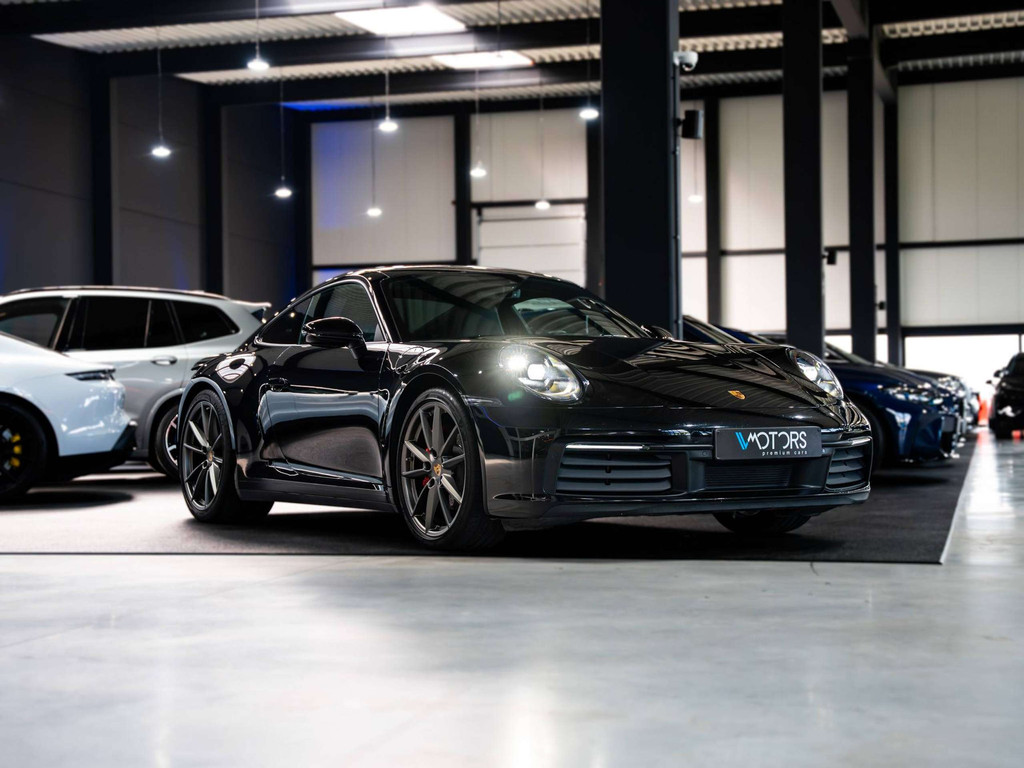 55967945-6.jpg